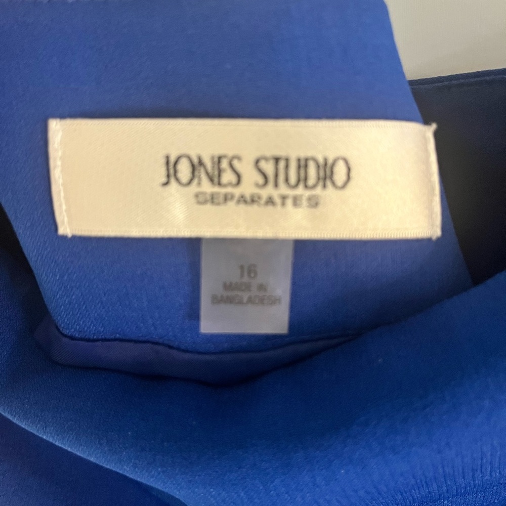 Jones Studio Blue Garment